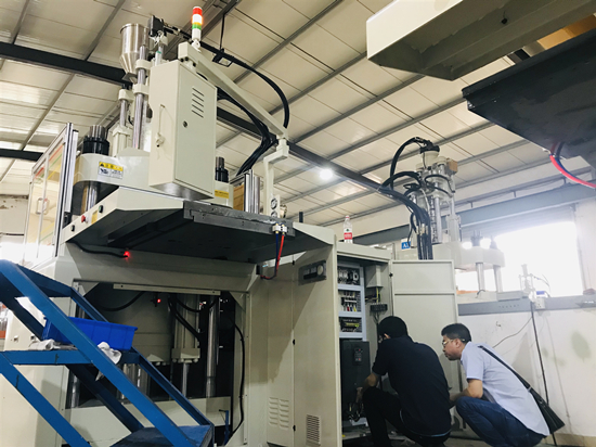standard injection molding machine